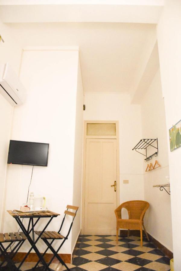 Casa Jolanda B&B Palermo Exterior photo
